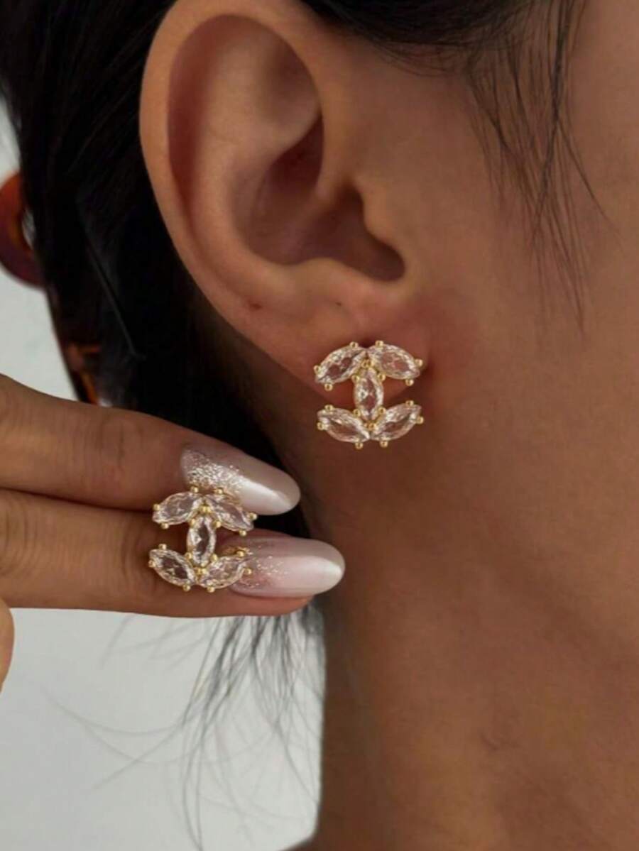 18K Gold Plated Elegant & Cute Copper Earrings, Suitable For Daily Wear And Occasions - Gold - View 1
