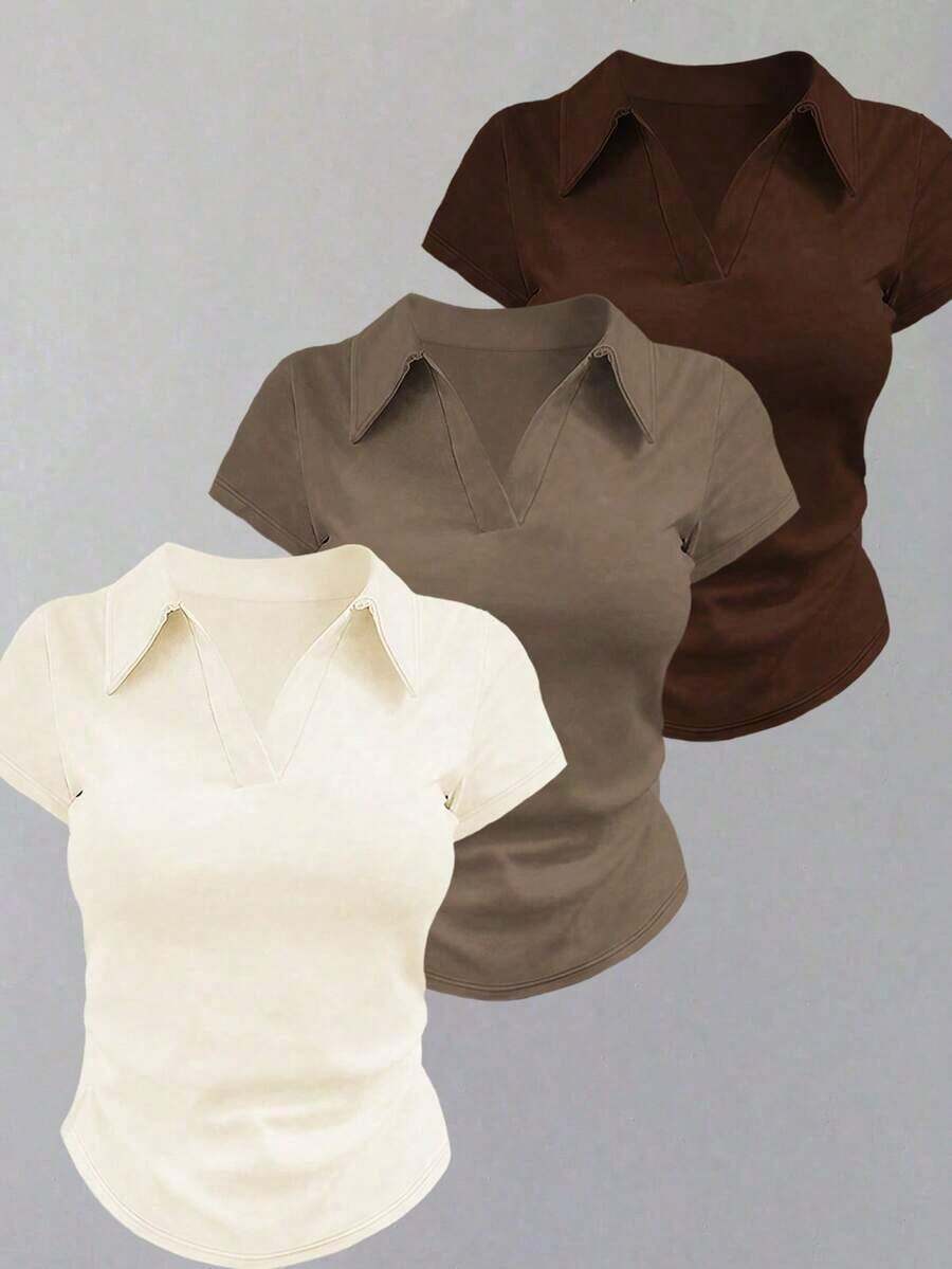Camiseta casual de mujer con cuello polo, manga corta y estampado de corazones en color contrastante - Multicolor - Ver 1