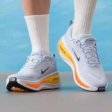 Nike Giày chạy bộ đường trường Mairou dành cho nam, có đệm và độ đàn hồi tốt. - Màu xanh nhạt - Xem 10
