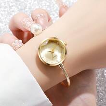 4pcs Elegant Gold-Tone Women's Watch Jewelry Set, Bangle Style Watch Face, Paired With Bracelet, Exquisite And Shiny, Suitable For Formal Wear And Casual Outfits, Great Gift For Women, Graduation, High-End Ladies Accessories, Watch Set, Hand Jewelry, Women's Bracelet, Gift Box Not Included - Gold - View 7