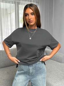 Camiseta básica para mujeres con diseño sencillo de corta por delante y larga por detrás - Gris Oscuro - Ver 3