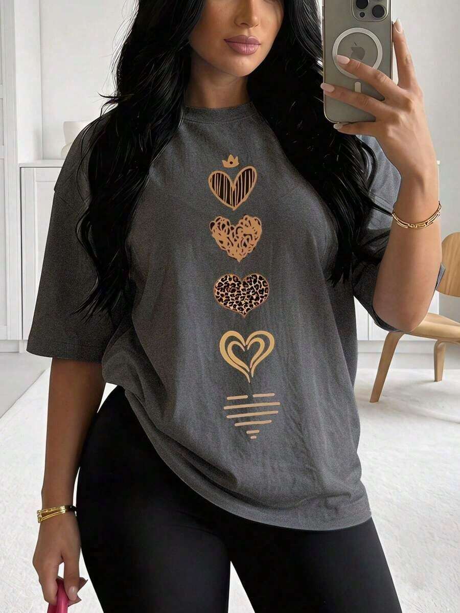 YOCASA Women's T-Shirt, White T-Shirt With 5 Leopard Hearts Print, Short Sleeve, Loose Fit, Casual And Versatile For Women. Women's Blouse With Leopard Style Heart Print, Short Sleeve, Loose Fit, Casual Daily Wear. Loose Leopard Heart T-Shirt For Women, Short Sleeve, Unique Print, Casual And Multipurpose. Comfortable And Lightweight. - YH628-灰色 - 查看 1