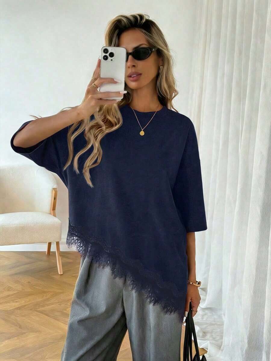 LUNE Camiseta casual de mujer con dobladillo asimétrico de encaje de unicolor, uso versátil diario, parte superior de ocio de primavera/verano, adecuada para vacaciones, verano, primavera, vacaciones de primavera y diversas ocasiones, incluyendo vestido de playa, camisa casual, ropa exterior y parte superior de verano. - Azul marino - Ver 1