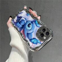 Disney Lilo & Stitch Phone Case, Cartoon Art Protective Cover. Compatible With IPhone 17, 16, 15, 14, 13, 12, 11 Pro Series, Featuring Stylish Stitch In Denim Jacket With Backpack Against A White Background With Blue Butterflies, Perfect For Animation Fans, Ideal For Birthdays, Holidays, Anniversaries, Graduation Gifts, Or Any Special Occasion To Surprise Family, Friends, Classmates, And Loved Ones. - 銀色 - 查看 3