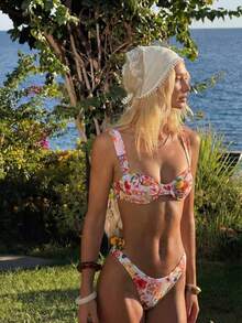 Women's Elegant Red-White Floral Twist Swimsuit, Ideal For Spring-Summer Beach Vacations, Seaside Activities And Stylish Holiday Outfits. - Multicolor - View 3