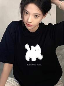 Camiseta Clásica para Mujer con Estampado de Gato Estilo Y2K - Estilo Coreano de Verano, Manga Corta, Cuello Redondo, Corte Holgado - Top con Diseño de Cara de Gatito y Patas - Blusa Casual de Moda Urbana para Atuendos Diarios (Lavable a Mano) - Negro - Ver 2