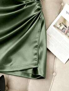 Falda ajustado plisada de cintura alta con dobladillo asimétrico brillante y elegante para mujer, primavera/verano - Verde militar - Ver 6