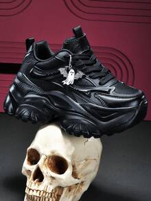 Giày thể thao nữ phong cách Punk Y2K, đế cao EVA tăng chiều cao 7CM, màu đen, cỡ lớn, nhẹ, thoáng khí, chất liệu lưới, trang trí mặt dây chuyền hình ma bạc cho Halloween, giày thể thao ngoài trời đa năng cho phụ nữ nhỏ nhắn. - màu đen - Xem 6