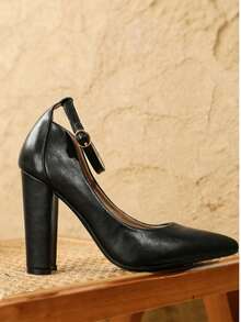 Women's Solid Color High Heels, Elegant French Socialite Elegant Pointed Toe Chunky Heel Buckle Strap Pumps, Comfortable Non-Fatiguing, European And American Style Hollow Low Vamp High Heels - Black - View 4