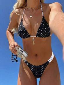 Conjunto de bikini reversible con estampado de lunares en contraste, con escote halter y nudo en la espalda, de estilo dulce y sexy, para vacaciones en la playa - Blanco y Negro - Ver 7