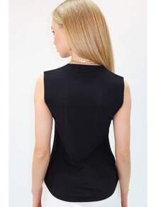 Women's Black Minimalist Square Neck Thick Strap Tank Top - Black - View 5