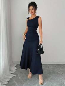 Nuevo vestido casual y elegante para mujer con cuello asimétrico, decoración metálica y cintura fruncida para vacaciones - azul real - Ver 6