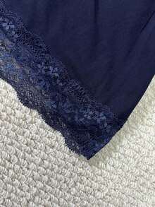 Camiseta ajustada de mujer con parches de encaje - Azul marino - Ver 4
