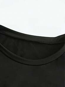 Women's Pure Cotton Black Crop Top: Divine Alliance: Bold Confidence Black Crop Top - Short Sleeve Black Crop Top, Round Neck, Stretchy Fabric Blend, Easy Care, Perfect For Spring, Summer And Fall, Versatile Statement Top, Comfortable And Stretchy Fit, Floral - 黑色 - 查看 3