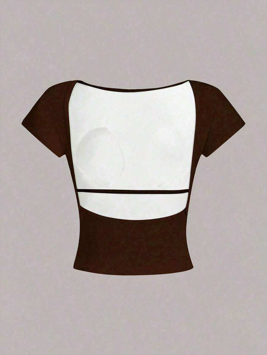 Camiseta corta con escote en la espalda, acolchada y ceñida, ideal para el verano - Café integral - Ver 1