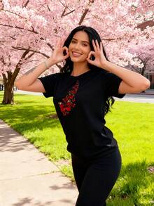 Women's Casual Short-Sleeved T-Shirt, Butterfly Print - Medium Elasticity, Spring/Summer, Machine Washable, Loose And Comfortable, Soft Texture, Relaxed Fit, Essential For Sports And Leisure, Available In Multiple Colors, Pure Cotton Printed T-Shirt For Women. - 黑色 - 查看 7
