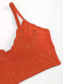 Conjunto de 3 piezas de traje de baño de verano para mujer: Top con tirantes en unicolor, shorts de talle alto, y cubre-traje de baño largo con diseño hueco, conjunto de bikini de moda para resort - Óxido marrón - Ver 6