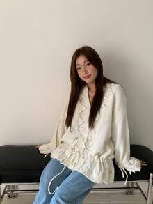 Áo len cardigan tay loe cổ chữ V khoét lỗ họa tiết hoa cỡ lớn - Màu be - Xem 10