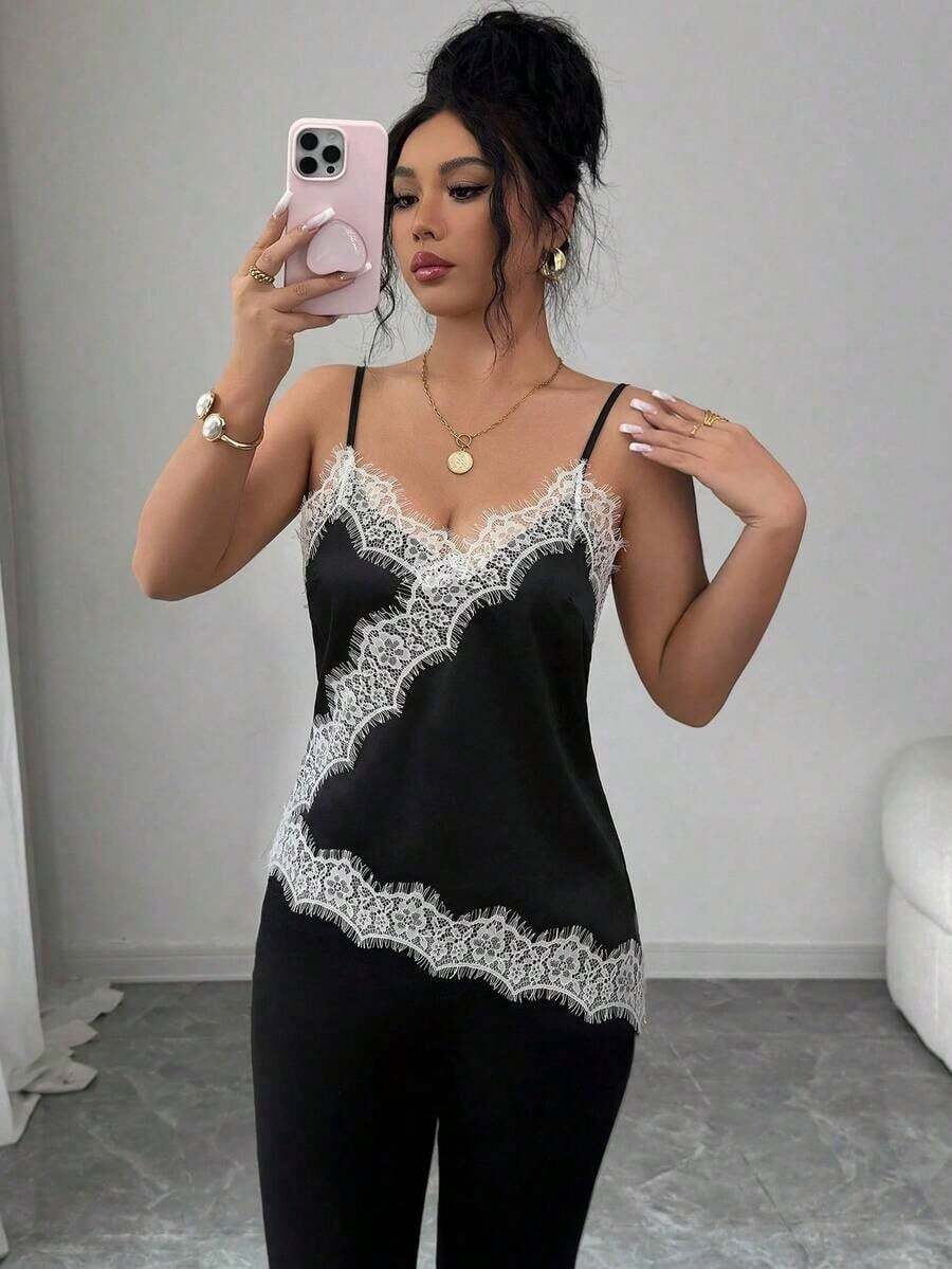Camiseta de mujer elegante con parches de encaje y lunares - Negro - Ver 1