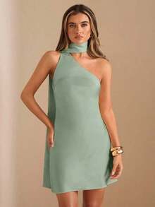 Vestido mini de satén elegante con hombros asimétricos y espalda descubierta en unicolor amarillo crema, vestido mini elegante con estampado, vestido mini sexy con espalda descubierta, vestido mini de satén amarillo con espalda descubierta, vest - verde menta - Ver 7