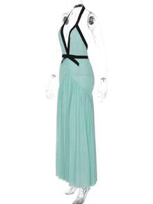 Short, Fitted Dress With A Sensual Design And Off-The-Shoulder Style. - Mint Green - View 7