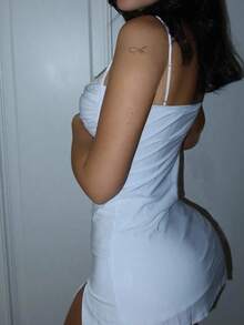 Vestido de mujer de unicolor, sexy, con tirantes de espagueti, parche de encaje, nudo delantero, ajustado con abertura lateral, vestido de verano, versátil y elegante en negro - Blanco - Ver 2