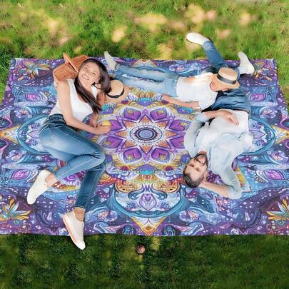 1 tấm chiếu trải biển họa tiết Mandala phong cách Bohemian, kích thước cực lớn, nhẹ và bền. Lý tưởng cho du lịch, cắm trại và dã ngoại. Kích thước cực lớn dành cho người lớn. Rất phù hợp cho bãi biển và các hoạt động ngoài trời.