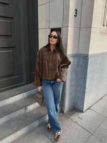 Chaqueta casual suelta de manga larga de ante sintético de un solo pecho para mujer, adecuada para usar en primavera. Chaqueta militar corta de mujer con botones de metal en los bolsillos, adecuada para usar en primavera y otoño. - Marrón óxido - Ver 6