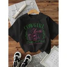 Camiseta casual de manga corta con estampado de patrón de cóctel y letras de vaquera - [Negro] - Ver 1