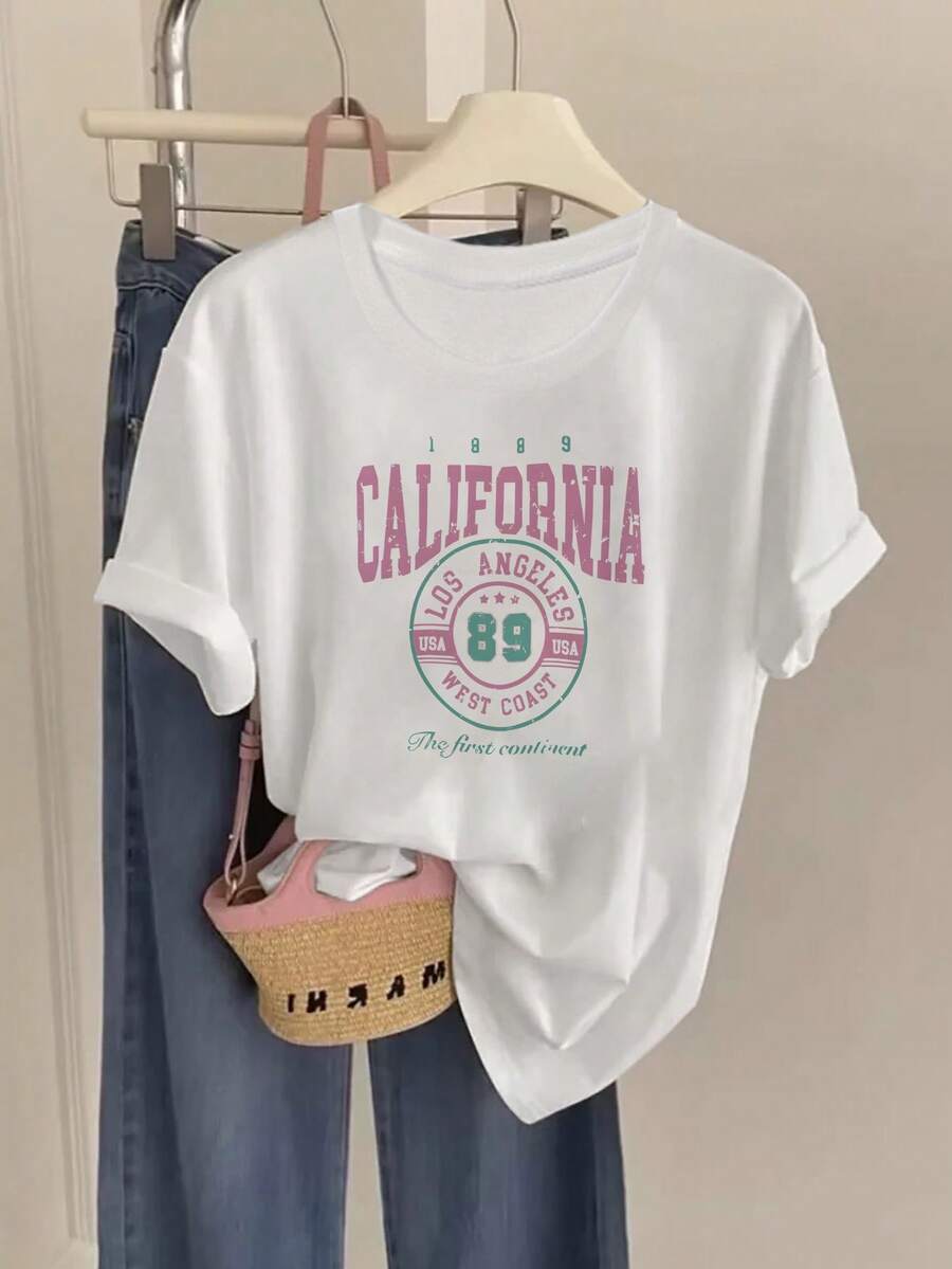 La camiseta de cuello redondo California 89 West Coast Printed 100% Pure está hecha de un tejido de color sólido, moderno y elegante. Está especialmente diseñada para el verano y es adecuada para uso diario casual. - Blanco - Ver 1
