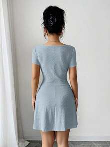 Nuevo vestido de verano con cuello cuadrado, cordón y lunares, con falda acampanada y cintura ceñida, vestido corto elegante para mujeres - Celeste - Ver 4