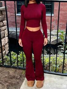 Conjunto informal de 2 piezas de camiseta de manga larga de cuello redondo y pantalones acampanados de unicolor para mujer - Burdeos - Ver 5