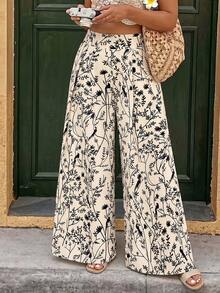Calça pantalona bege com estampa floral, tamanho plus size, cintura elástica, modelagem solta, ideal para o dia a dia no verão. - Multicolorido - Ver 3