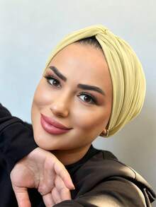 1 buah Turban Kemoterapi Klasik Wanita Warna Polos, Desain Lipit Elastis Tinggi, Kain Bernapas Anti Selip, Jilbab Lipit Berlapis, Bahan Rajut Modal Lembut dan Nyaman, Cocok untuk Pemakaian Sehari-hari - Kuning Lemon - View 2