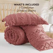 Juego de edredón acolchado estilo bohemio Bedsure, tamaño Queen - Juego de cama bohemio de color rosa grisáceo, 3 piezas GentleSoft™ con bordado estilo granja y shabby chic, regalo para mujer, edredón suave de jacquard Queen para todas las estaciones - polvo de ladrillo - Ver 7