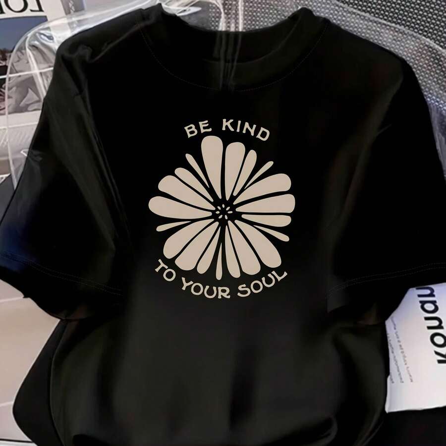Pure clothes Women's Flclothesal Print T-Shirt with "BE KIND TO YOUR SOUL" - Loose Fit Round Neck Shclothest Sleeve, clotheshine Washable, Comfclothes - Negro - Ver 1