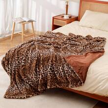 1pc Leopard Print Faux Fur Blanket, Cozy Double-Layer Plush Throw Blanket For Home, Ins Style, Suitable For Living Room, Bedroom, Sofa Decor, Great Gift For Family - Two-tone Leopard Print - View 4