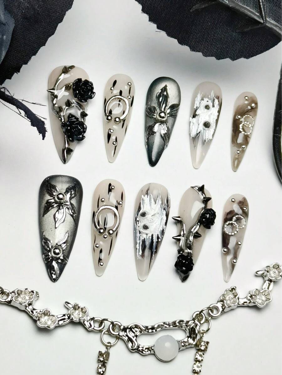 10 Piece Handmade Slim High-Heeled Press On Nails, Gothic Punk Style, 3D Black Roses, Metallic Silver Studs And Spike, Flowers And Smoky Gradient Effects, Black&Silver&Nude, Suitable For Daily Wear/Parties, Great Gift For Women - 銀白色 - 查看 1