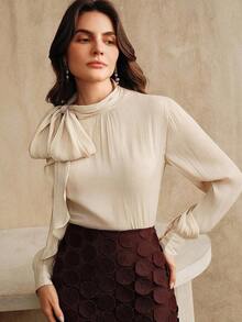 Blusa elegante y chic de cuello alto, manga larga y puños con lazo para uso diario - Champán - Ver 7