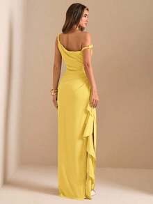de dama de honor de otoño/invierno, vestido largo elegante con pliegues, abertura alta, volantes y hombros oblicuos con nudo retorcido y sin tirantes, sexy para fiestas - Amarillo - Ver 2