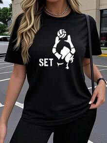 Loose-Fitting Women's Short-Sleeve T-Shirt With A Volleyball Design, Featuring An Artistic Print That's Creative, Fun, And Popular. It's Breathable, Stretchy, And Has A Round Neck. Comfortable For Outdoor Wear In Spring, Summer, And Fall. The Y2K Style Is Loose, Casual, Simple, And Fashionable. This Women's Cotton T-Shirt Is Breathable, Sweat-Wicking, And Perfect For Summer. - 黑色 - 查看 1