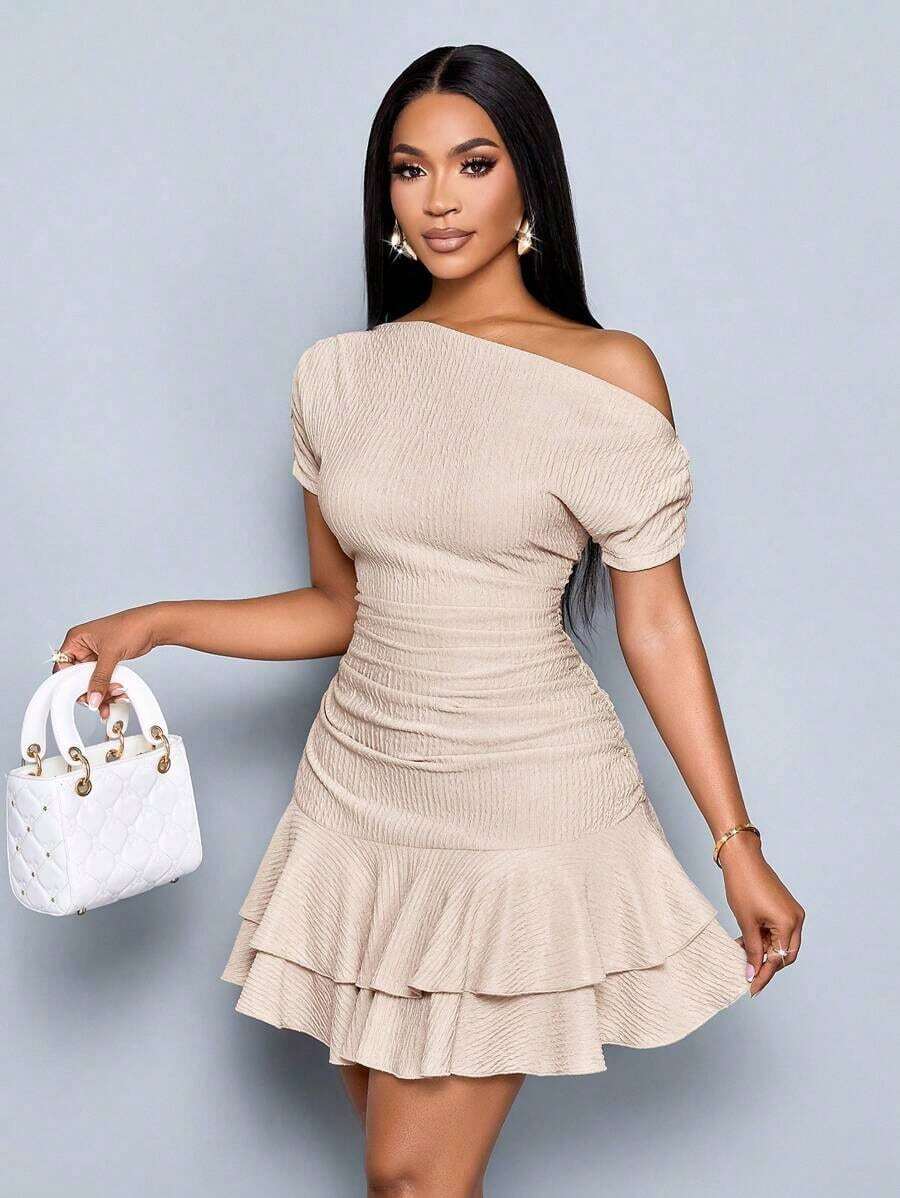 Vestido mini con mangas largas, cuello asimétrico, doble volante y pliegues en color albaricoque elegante para fiesta y día en tejido de punto - Albaricoque - Ver 1