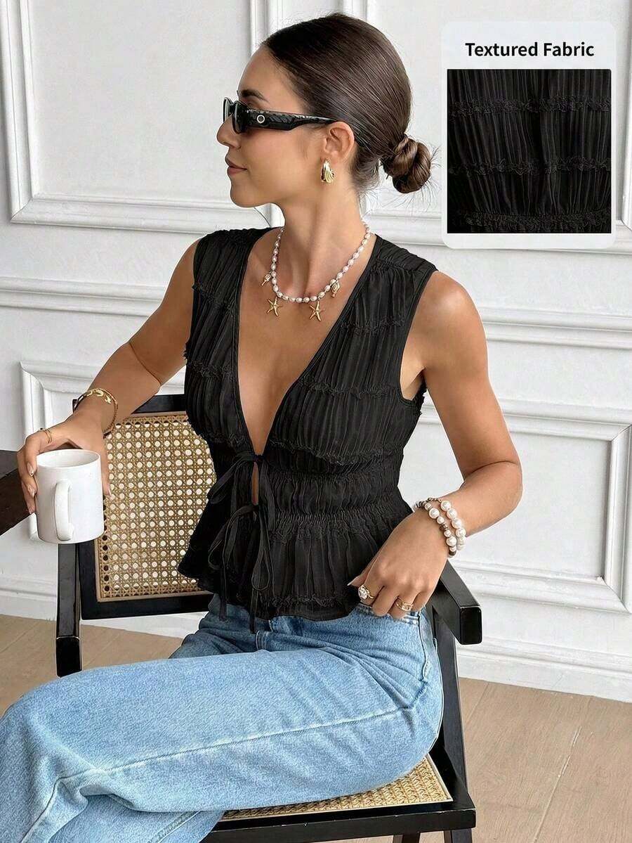 Blusa de verano con diseño de volantes y lazo, cuello en V romántico francés, cintura ajustada con lazo, sin mangas, diseño de bordado 3D plisado, color crema, fresca, estilizadora y dulce, top casual para verano, salir, playa, vacaciones, vacacio - Negro - Ver 1