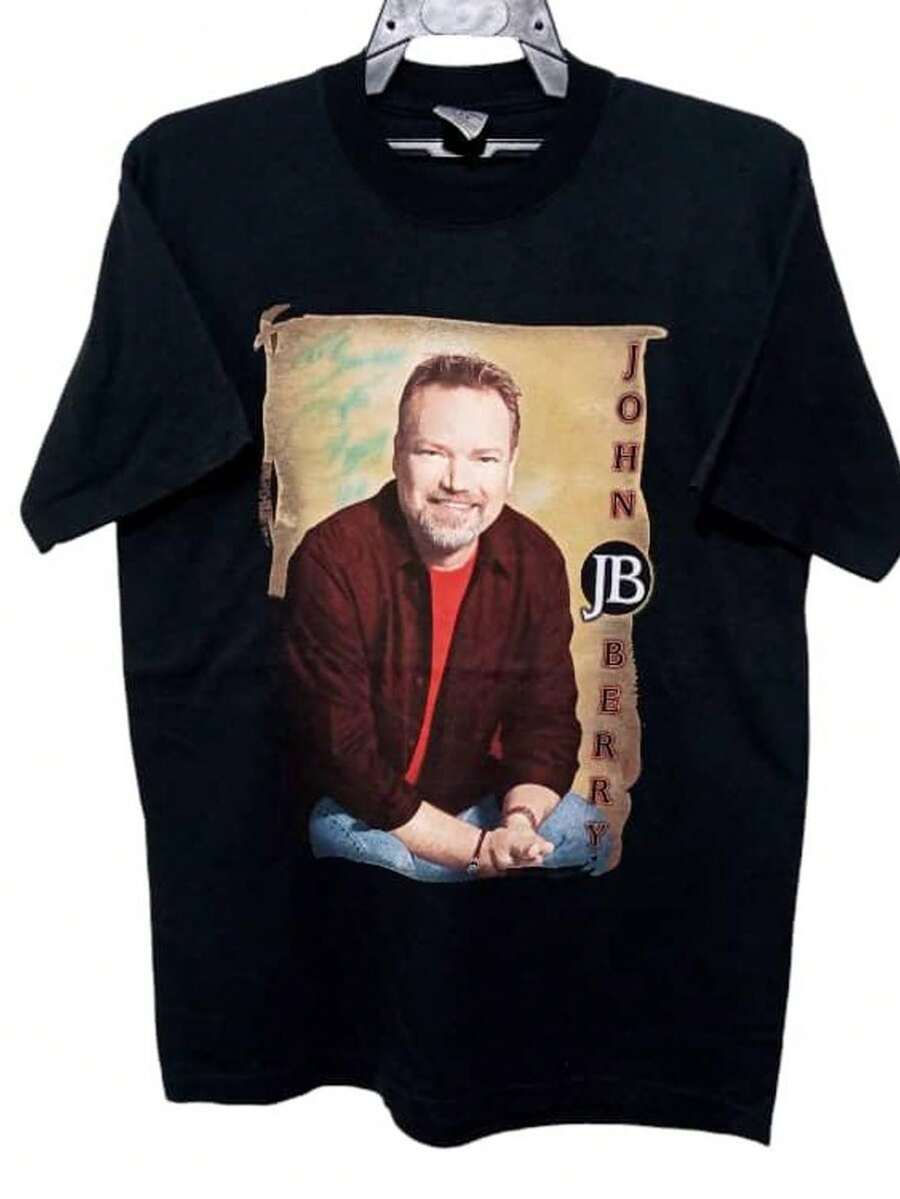 Vintage John Berry Americ1Un artista de msiC1A country Black MedI1Um T S1Hirt John BERRinger S1ongwriter Gnero musiC1Al Country Pop T1EES Tamao M