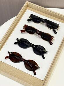 Este conjunto de 4 piezas de gafas de estilo coreano ovaladas personalizadas de latón retro es adecuado para decoraciones de fiestas, accesorios de estilo callejero, ropa de mujer de otoño e invierno, vestimenta casual de negocios, estilo bohemio de bloques de color y estilo de vacaciones. También es adecuado para vacaciones de playa de verano, actividades al aire libre y viajes. - 4 piezas de té con estampado de leopardo negro - Ver 3