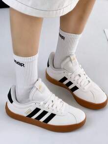 Giày thể thao cổ thấp adidas VL COURT 3.0 thoải mái và đa năng, sản xuất tại Đức, dành cho cả nam và nữ, màu đen và trắng. - Đen và trắng - Xem 3