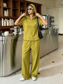 Women's 2-Piece Set: Sporty Color-Block Zip-Up Jacket And Loose-Fit Wide-Leg Pants - 軍綠色 - 查看 3