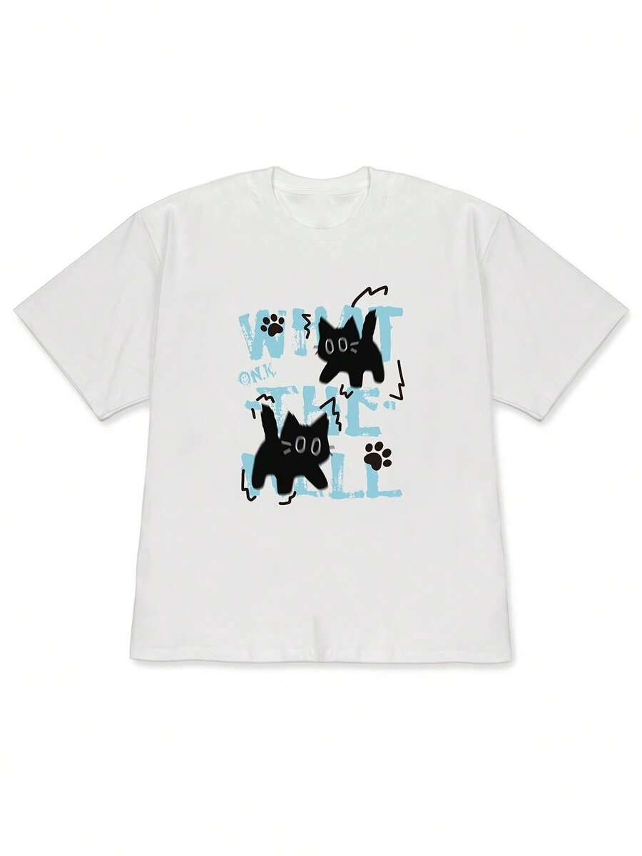 Camiseta holgada de mujer para primavera/verano 2026, la más vendida, con hombros descubiertos, estampado de letras con efecto de tinta salpicada y un pequeño gato negro, estilo dulce y moderno, agradable al tacto y lavable, perfecta para jóvenes que marcan  en el estilo urbano.