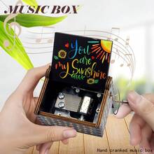 1个“你是我的阳光”复古雕花木质音乐盒 - 手摇音乐盒，音乐礼品，适合送给女儿/妻子/母亲/朋友 - 母亲节/生日礼物，精致礼品，家居装饰，小礼物 - 2朵花+太陽 - 查看 1