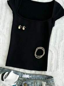 Camiseta de mujer de unicolor con cuello cuadrado y mangas cortas, versátil para uso diario y salidas - Negro - Ver 3